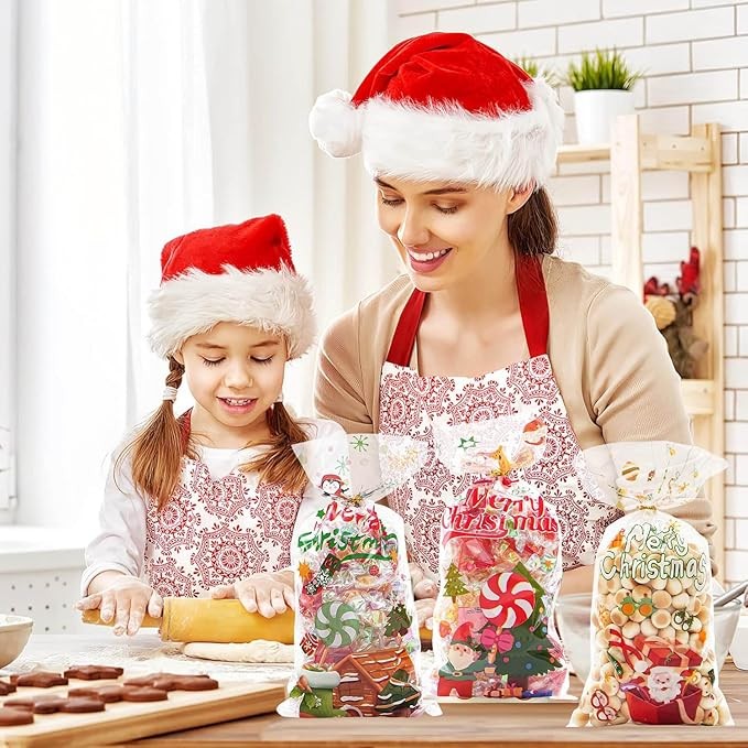 ricluck 120 Pcs Christmas Cellophane Treat Bags, Clear Xmas Goodie Candy Bags with Twist Ties for Christmas Winter Holiday Party Favors Supplies